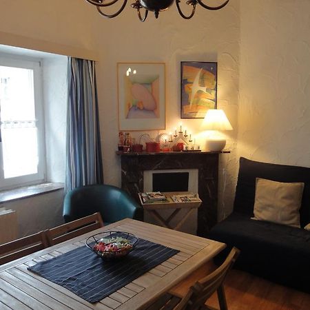 Le Studio De Christine Apartment Дюрби Екстериор снимка