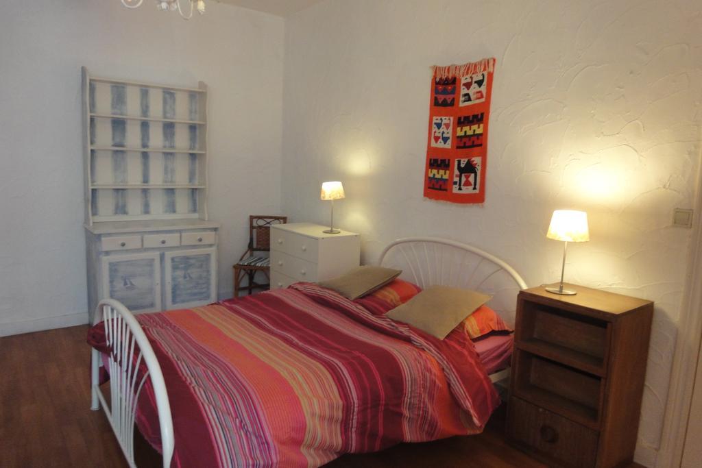 Le Studio De Christine Apartment Дюрби Екстериор снимка